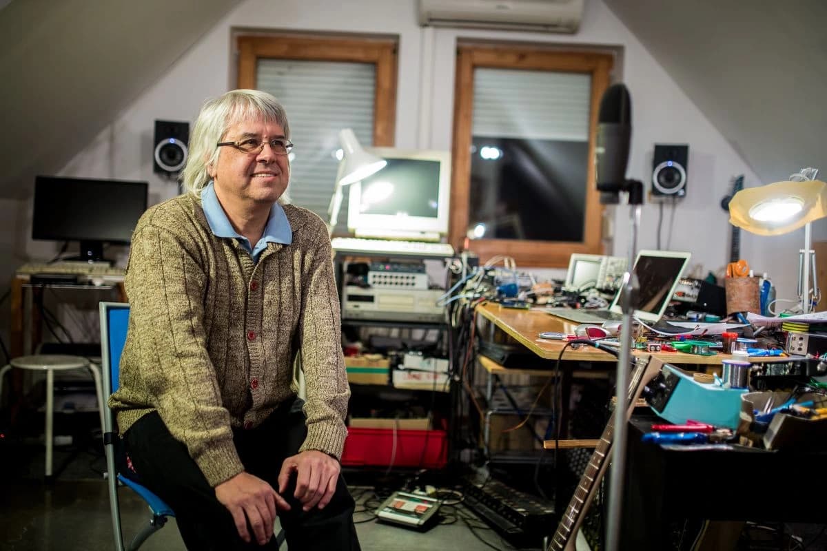 András Szalay in his workshop